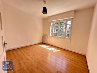  Appartement à louer 3 pièces 63 m²