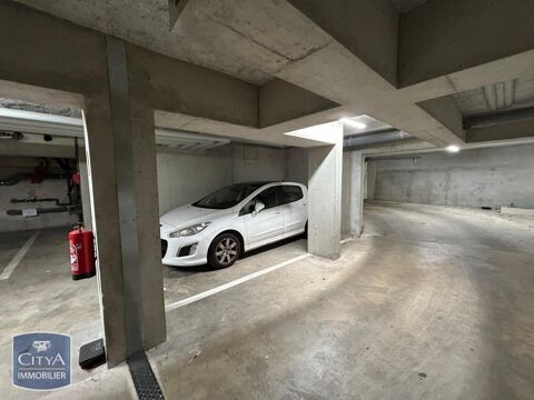  Parking / Garage  louer 