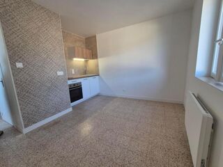  Appartement à louer 1 pièce 28 m²