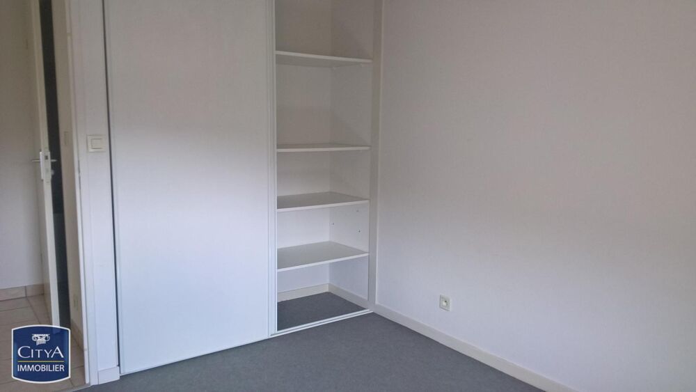 À LOUER : Charmant appartement T2 à Arpajon sur Cère, id....