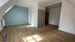  Appartement à louer 4 pièces 81 m²