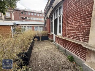  Appartement à louer 4 pièces 116 m²