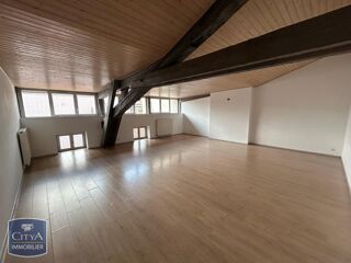 Appartement à louer 5 pièces 135 m²