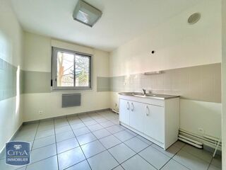  Appartement � louer 5 pi�ces 108 m�