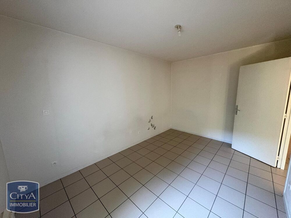 À LOUER : Appartement T2 situé à Gières, dans le départe....
