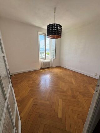  Appartement � louer 2 pi�ces 55 m�