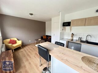  Appartement à louer 2 pièces 33 m²