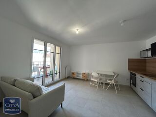  Appartement à louer 2 pièces 44 m²