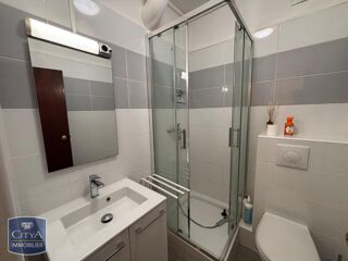  Appartement à louer 1 pièce 28 m²