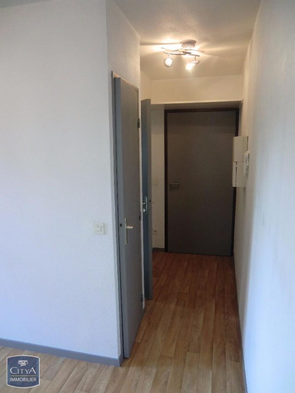 location Appartement - 1 pièce(s) - 17 m² Grenoble (38000)