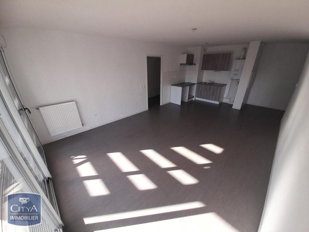 À LOUER : Découvrez cet appartement T4 spacieux et lumin....