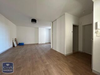  Appartement � louer 3 pi�ces 79 m�