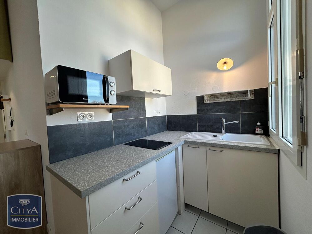 À LOUER : Appartement T1 meublé au premier étage situé à....