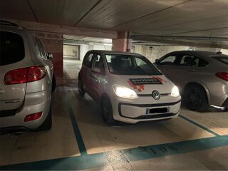  Parking / Garage � louer 