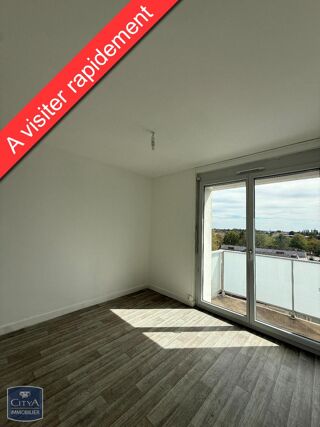  Appartement à louer 4 pièces 80 m²