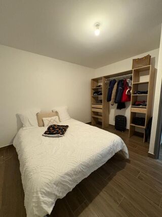  Appartement à louer 2 pièces 45 m²