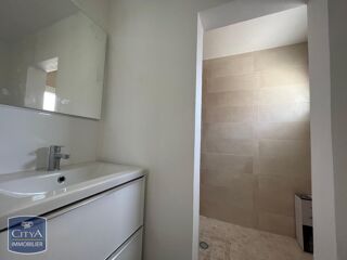  Appartement à louer 2 pièces 37 m²