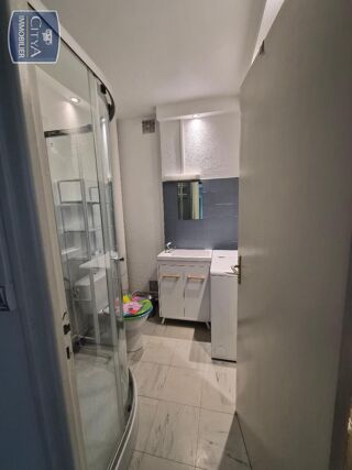  Appartement à louer 1 pièce 33 m²