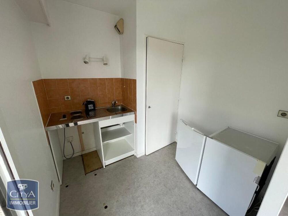 À LOUER : Appartement T1 situé à Pau. Ce bien immobilier....