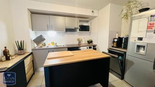  Appartement à louer 3 pièces 61 m²