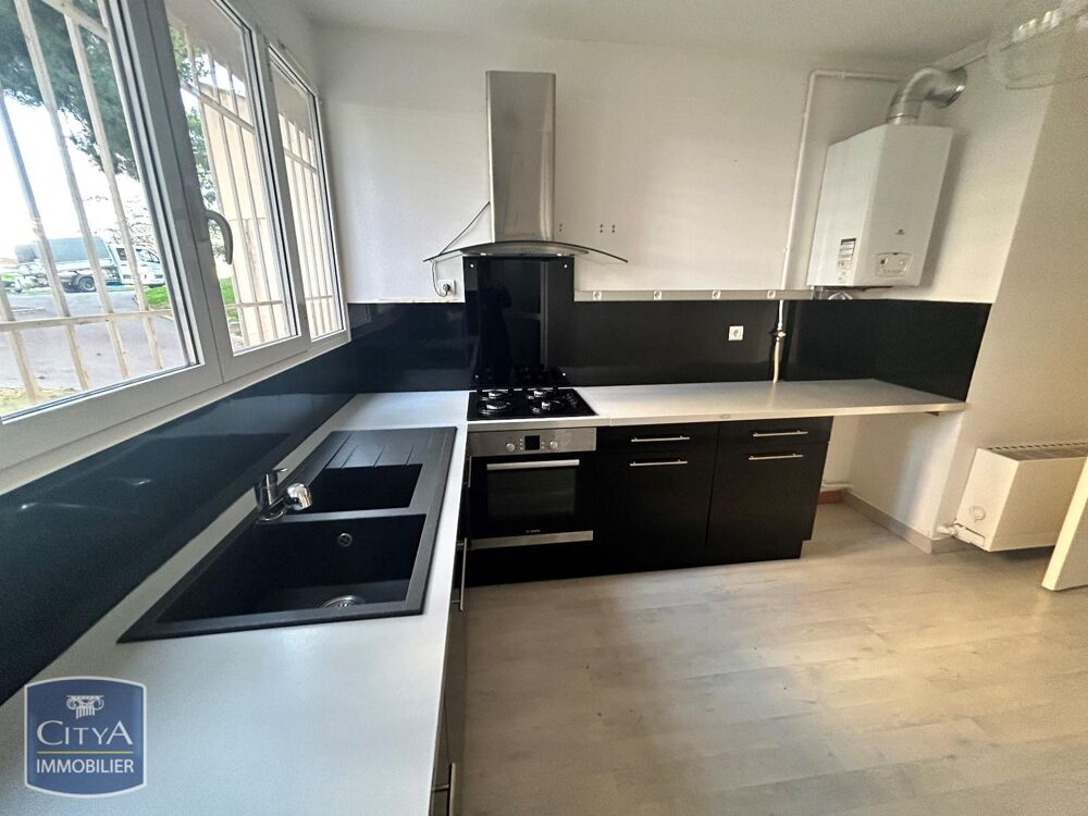 location Appartement - 3 pièce(s) - 80 m² Istres (13800)