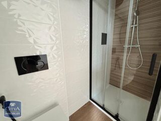  Appartement à louer 2 pièces 32 m²