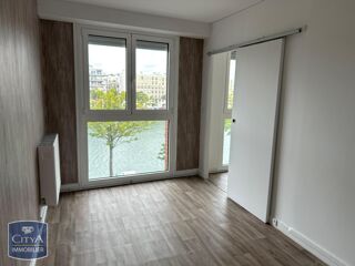 Appartement à louer 2 pièces 37 m²