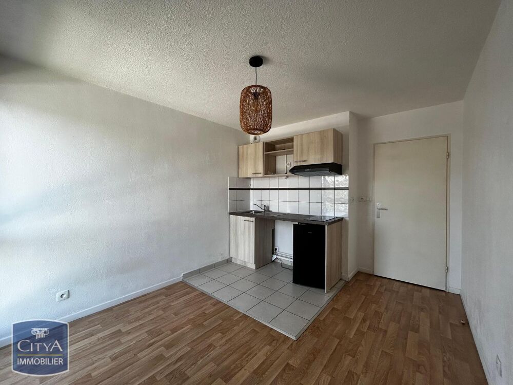À LOUER : Appartement récent T1 situé à Tourcoing. L'app....