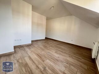  Appartement à louer 2 pièces 63 m²
