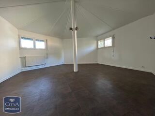 location Maison - 2 pièce(s) - 91 m² Chasseneuil-du-Poitou (86360)