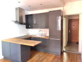  Appartement à louer 2 pièces 47 m²