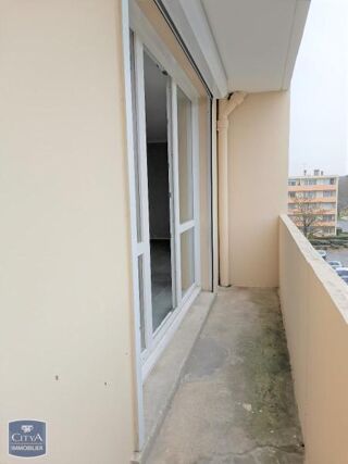  Appartement à louer 4 pièces 69 m²