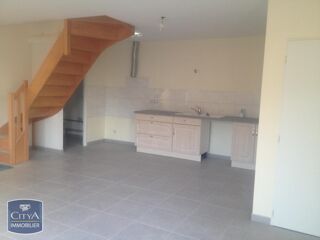  Maison à louer 4 pièces 81 m²