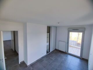  Appartement à louer 3 pièces 64 m²