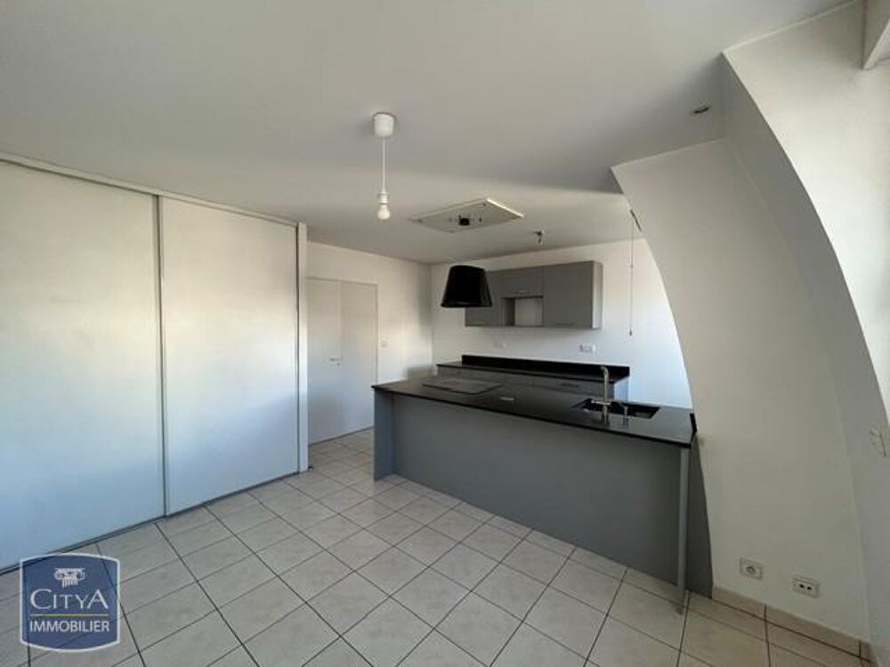 location Appartement - 4 pièce(s) - 100 m² Clermont-Ferrand (63000)