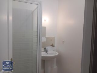  Appartement à louer 3 pièces 56 m²