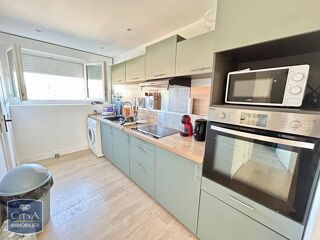  Appartement à louer 4 pièces 66 m²