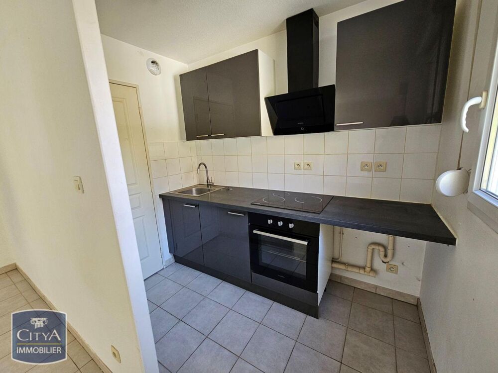 Situé au 1er étage d'un immeuble de 2 étages (sans ascen....