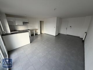  Appartement � louer 4 pi�ces 77 m�