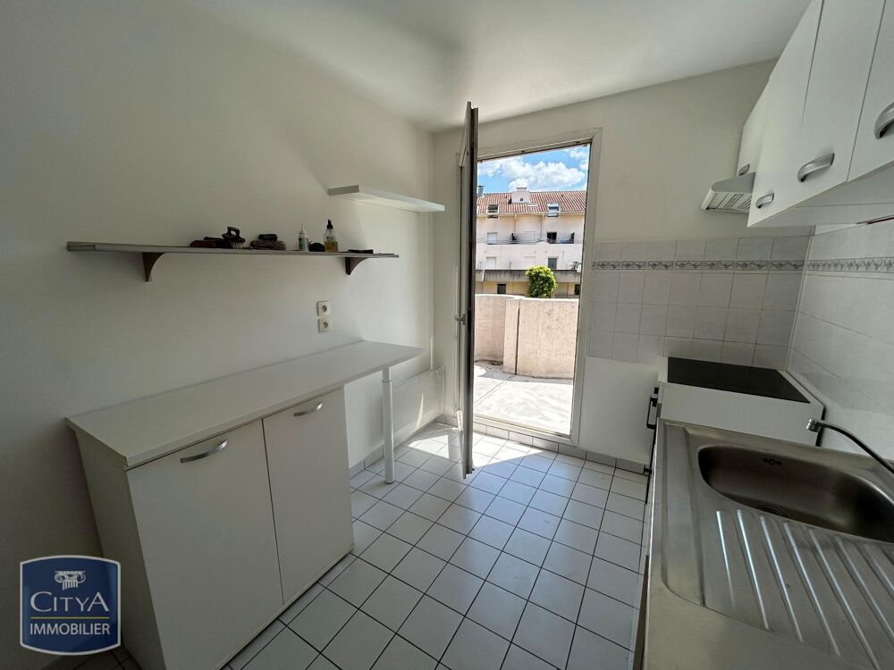 location Appartement - 2 pièce(s) - 49 m² Lyon 7