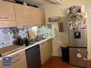  Appartement à louer 3 pièces 84 m²