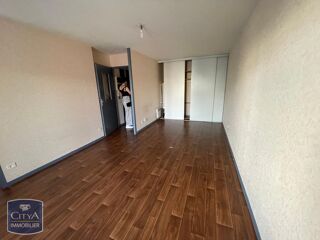  Appartement à louer 1 pièce 32 m²
