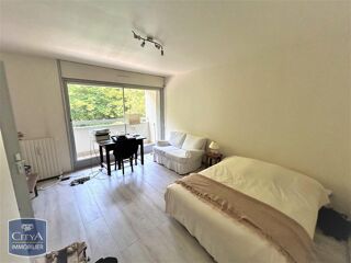 Appartement à louer 1 pièce 32 m²