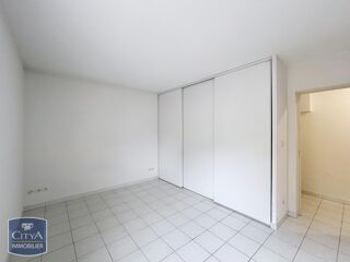  Appartement à louer 3 pièces 68 m²