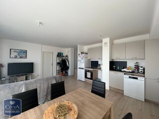  Appartement à louer 3 pièces 66 m²