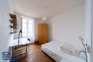 Appartement à louer 3 pièces 48 m²