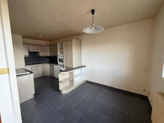  Appartement à louer 3 pièces 71 m²