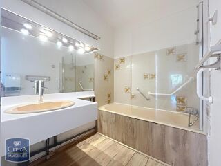  Appartement à louer 2 pièces 53 m²