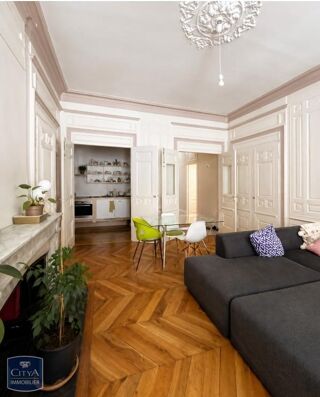  Appartement à louer 4 pièces 96 m²