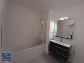  Appartement à louer 3 pièces 64 m²